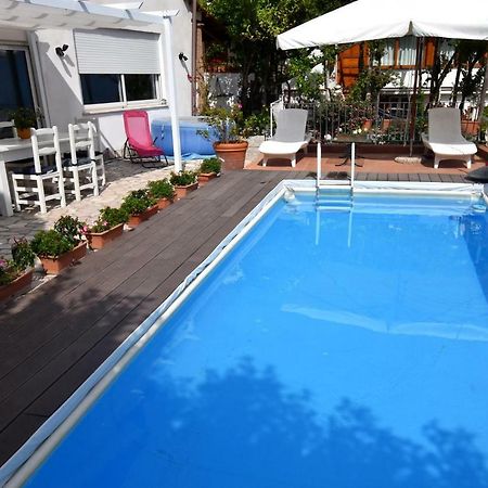 Villa Asia Holiday Home 산트아구타수이두에골피 외부 사진