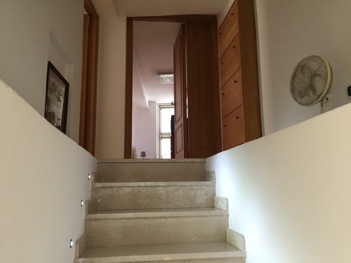 Villa Asia Holiday Home 산트아구타수이두에골피 외부 사진