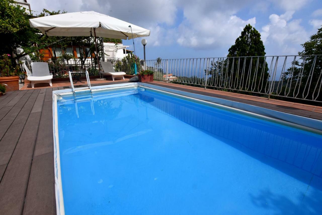 Villa Asia Holiday Home 산트아구타수이두에골피 외부 사진